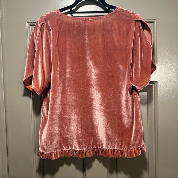 Madewell Velvet Tulip Sleeve Top size small - Picture 3 of 8